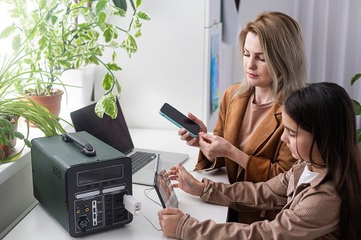 wireless phone chargers wide in Australia